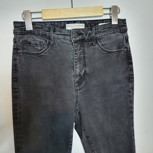 Social Standard by Sanctuary High Rise Skinny Black Jeans Size 6/28 - Picture 3 of 9